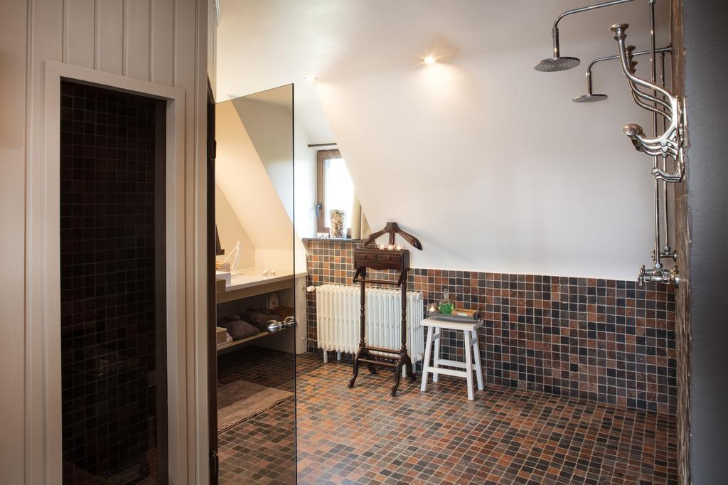 Charmehotel Manoir Ogygia Poperinge Exterior photo